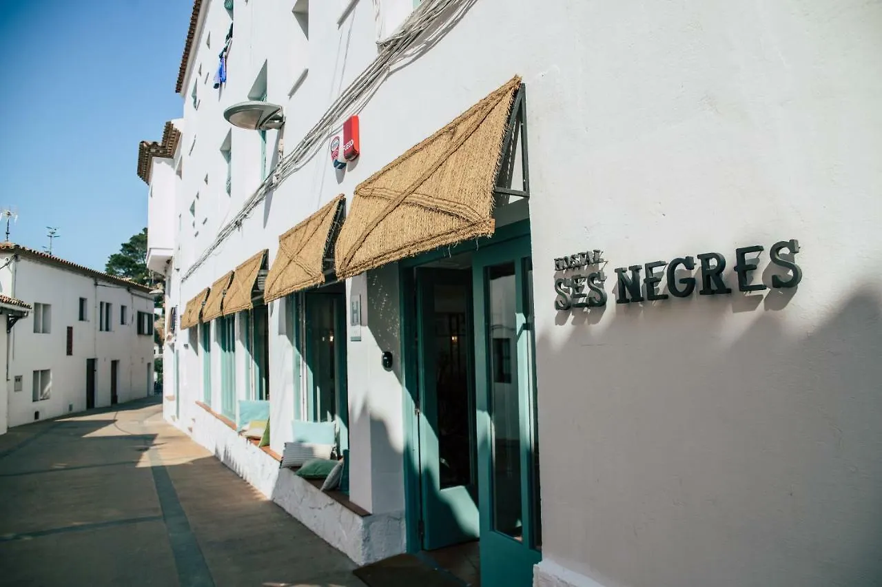 Hostal Ses Negres Begur 2*,